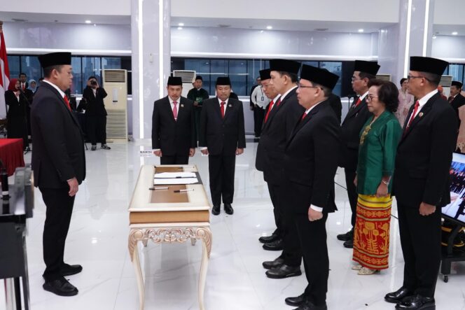 
 Lantik Pejabat Struktural dan Fungsional, Menteri Nusron Tegaskan Jalankan Amanat Sebaik-baiknya