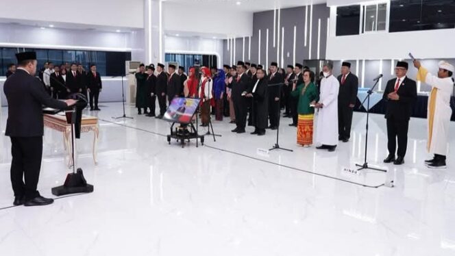 
 Menteri ATR/BPN Resmi Melantik 41 Pejabat Struktural dan Fungsional