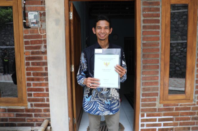 
 Sertipikat Hasil Konsolidasi Tanah Buat Warga Kabupaten Semarang Terbantu dalam Aspek Ekonomi dan Kurangi Kesenjangan Sosial