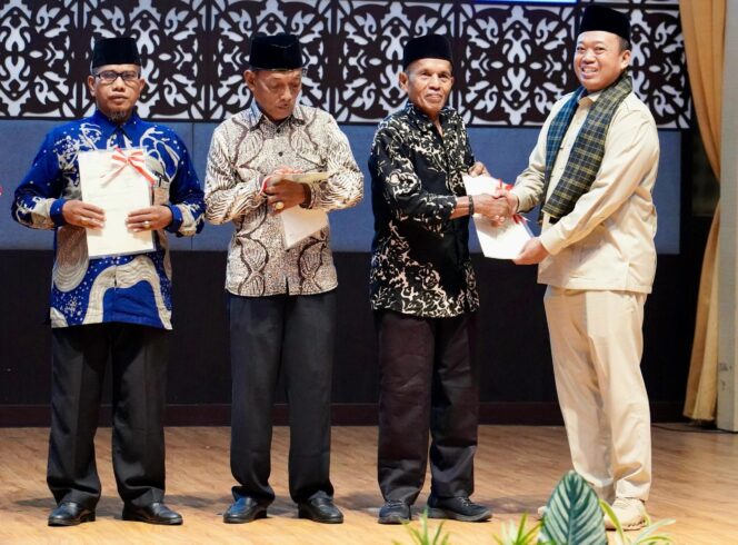 
 Tegaskan Pentingnya Perlindungan Hak Masyarakat Hukum Adat, Menteri Nusron Dorong Percepatan Pendaftaran Tanah Ulayat di Sumatera Barat
