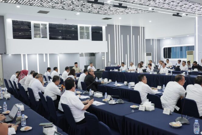 
 Memasuki Akhir Q2, Menteri Nusron Imbau Jajaran Reviu Capaian dan Penuntasan Target Kerja