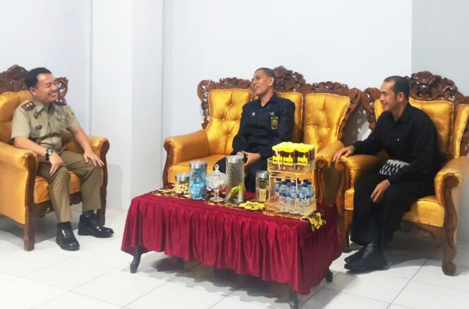 
 Kunjungi Kantor BPN Kolaka, Ketua Pengadilan Negeri Bahas Kerjasama Penyelesaian Sengketa Tanah