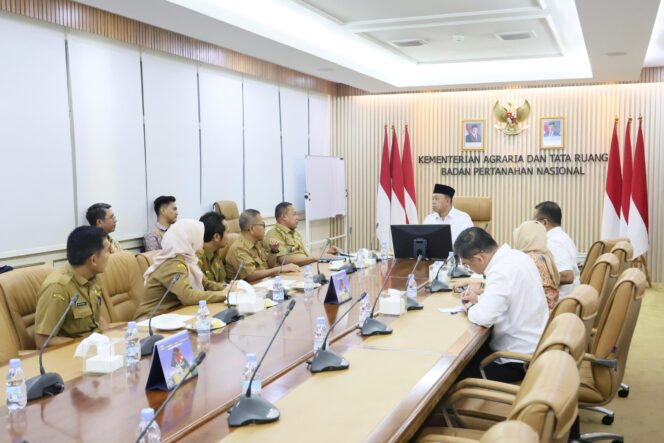 
 Audiensi Wali Kota Bekasi, Menteri Nusron Tekankan Kerja Sama untuk Percepat Sertipikasi Aset Pemkot