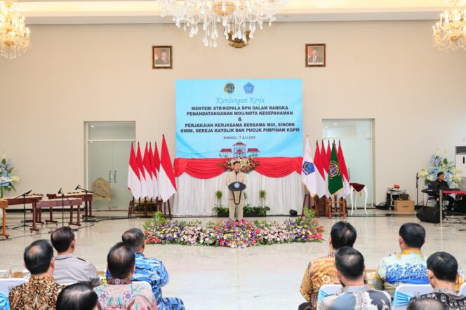 
 Saksikan MoU Antara Kanwil BPN Provinsi Sulut dengan Lembaga Keagamaan, Menteri Nusron Tekankan Implementasi yang Cepat dan Konkret
