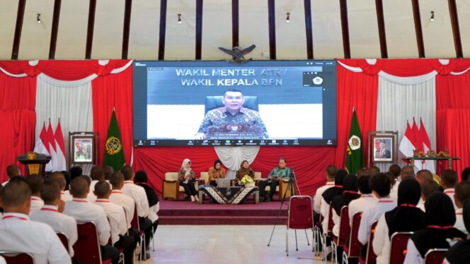 
 STPN Bentuk Karakter dan Kepemimpinan, Wamen Ossy Titip Tiga Nilai yang Perlu Dipedomani Taruna/i STPN