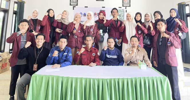 
 Dosen USN Dampingi Petani Desa Gumanano, Kembangkan Briket Batok Kelapa Jadi Peluang Ekonomi