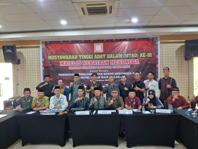 
 Majelis Kerajaan Mekongga Tunjuk Firman Guro Sebagai Bokeo Ke-XX