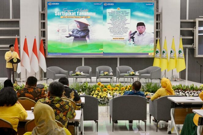 
 Jadi Pembicara Kunci di Seminar DPP Golkar, Menteri Nusron: Reforma Agraria Upaya Mengurangi Kemiskinan