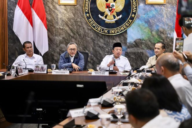 
 Bahas Implementasi Perpres 4/2026 tentang Pengendalian Alih Fungsi Lahan Sawah, Menteri Nusron Paparkan Roadmap Penetapan LSD di 2026
