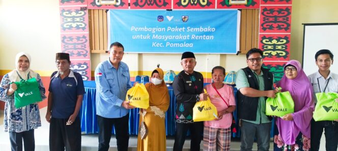 
 PT Vale IGP Pomalaa Salurkan 1.879 Paket Sembako untuk Masyarakat Rentan Miskin