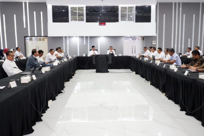 
 Pemerintah Umumkan Kebijakan WFA, Menteri Nusron Pastikan Kantah Tetap Buka Layani Masyarakat