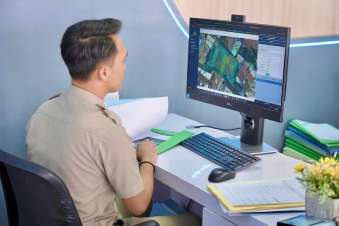 
 Manfaatkan Libur Lebaran, Mutakhirkan Data Sertipikat Tanah di Kantor Pertanahan