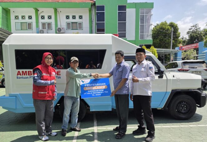 
 Perkuat Ketahanan Layanan Kesehatan Kolaka, PT Vale Serahkan Ambulans untuk Dukung Operasional PMI