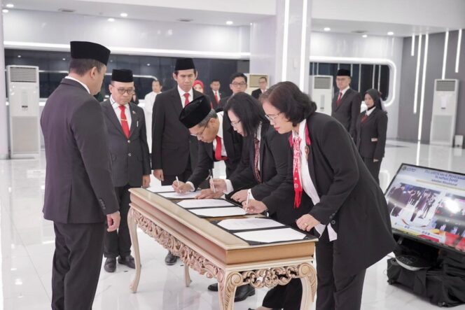 
 Menteri ATR/BPN Lantik 84 Pejabat Administrator, Bentuk Reformasi SDM dan Rotasi Jabatan