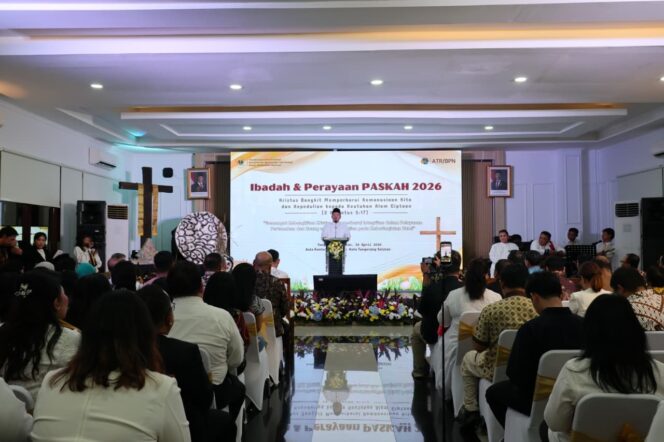 
 Hadiri Perayaan Paskah Kementerian ATR/BPN, Menteri Nusron: Paskah Membangun Semangat Kebangkitan Bangsa