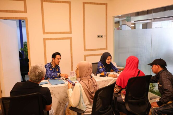 
 Tak Serumit yang Dibayangkan, Warga Buktikan Urus Sertipikat Tanah Sendiri Lebih Mudah