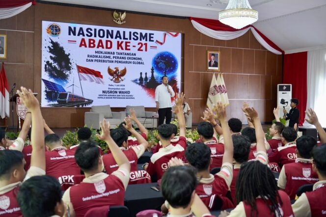 
 Jadi Pembicara di Diklat Pratama DPP GMPK, Menteri Nusron: Nasionalisme Menjadikan Bangsa yang Kuat