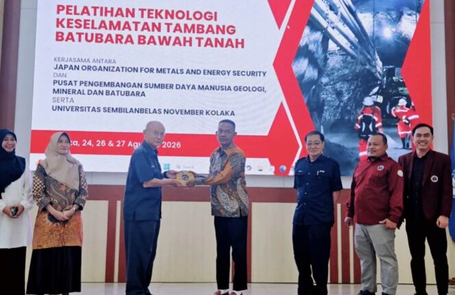 
 Mahasiswa USN Kolaka Dilatih Mitigasi Resiko Kerja di Areal Tambang