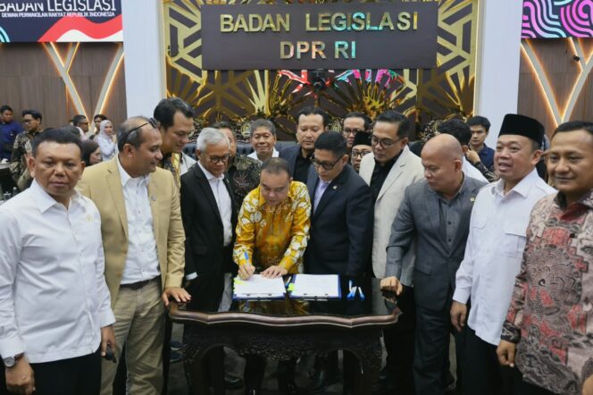 
 Pembahasan Tingkat I RUU Pengaturan Reforma Agraria Disepakati untuk Dilanjutkan ke Sidang Paripurna